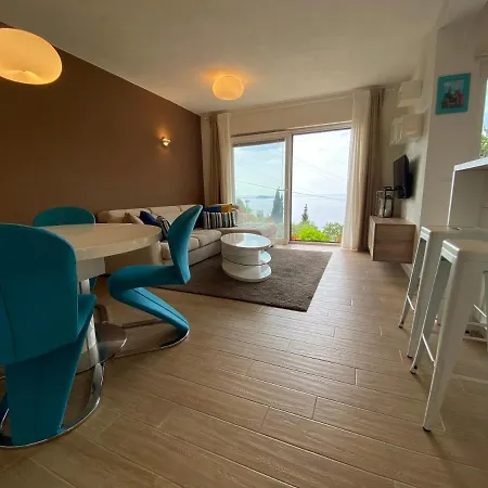 Pergola -apartment Roko Apartment *