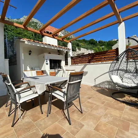 Pergola -apartment Roko Apartmán Mlini